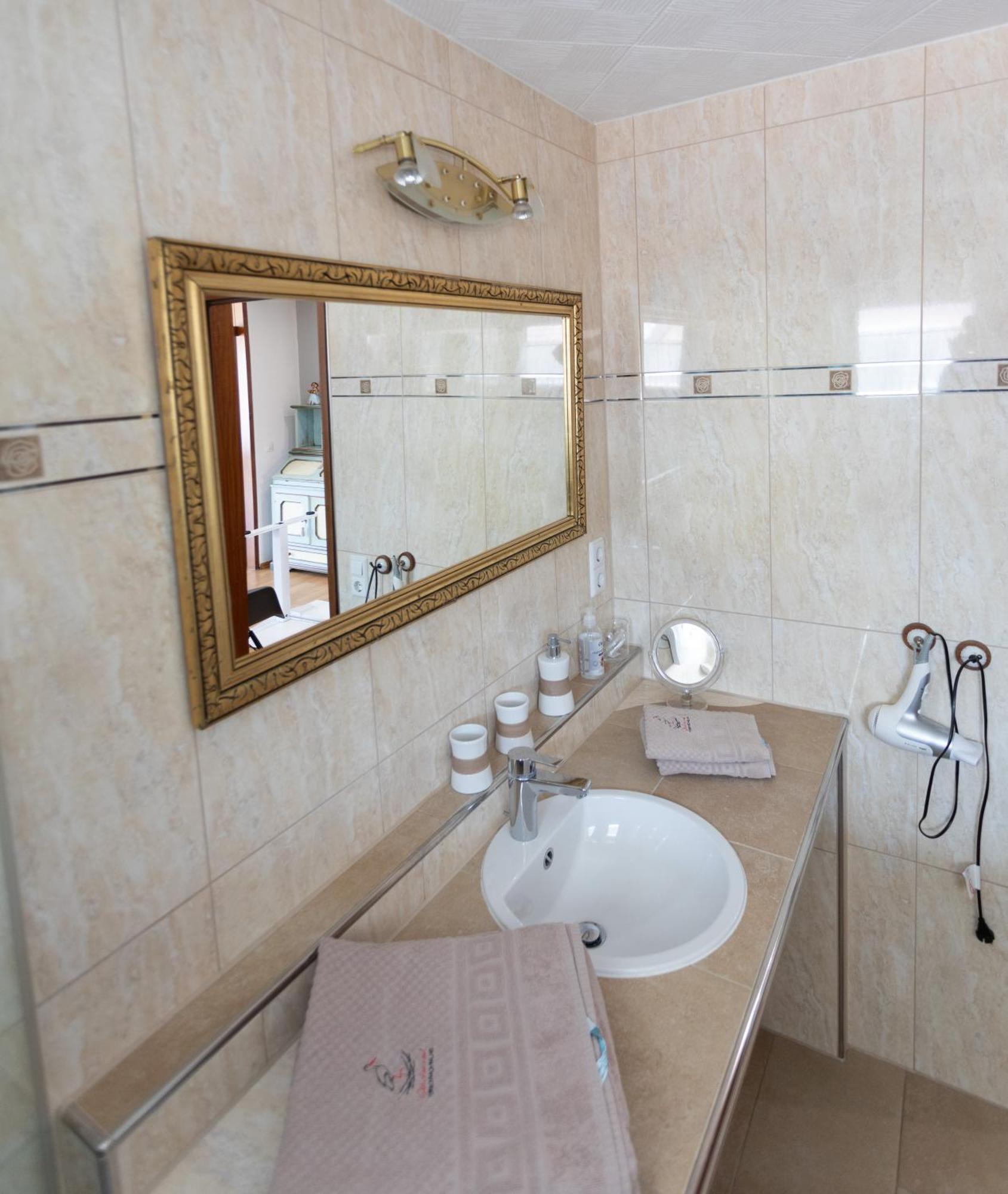 Storchennest - Schoenes, Ruhiges Apartment Mit Sonnenterrasse Тетнанг Экстерьер фото