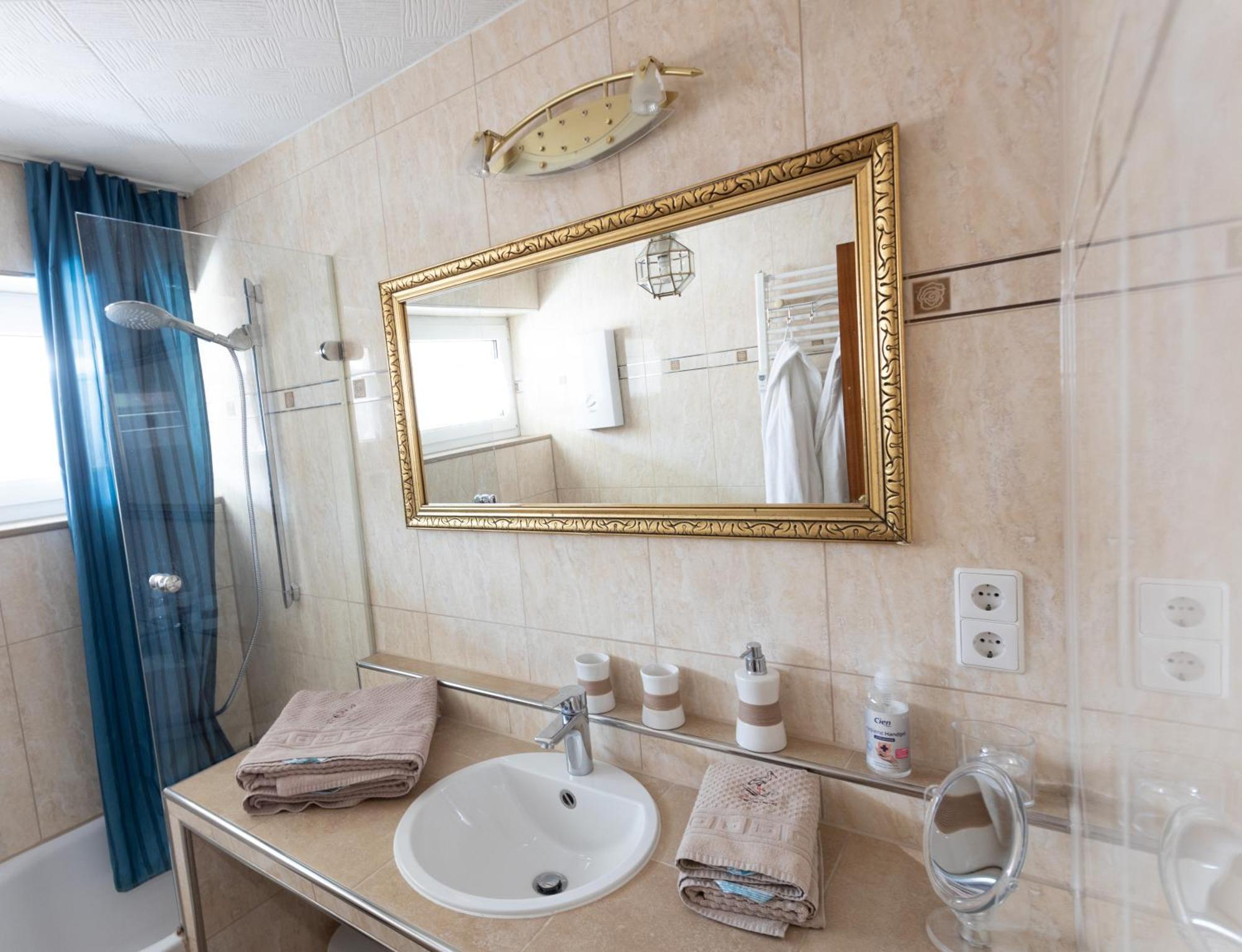 Storchennest - Schoenes, Ruhiges Apartment Mit Sonnenterrasse Тетнанг Экстерьер фото